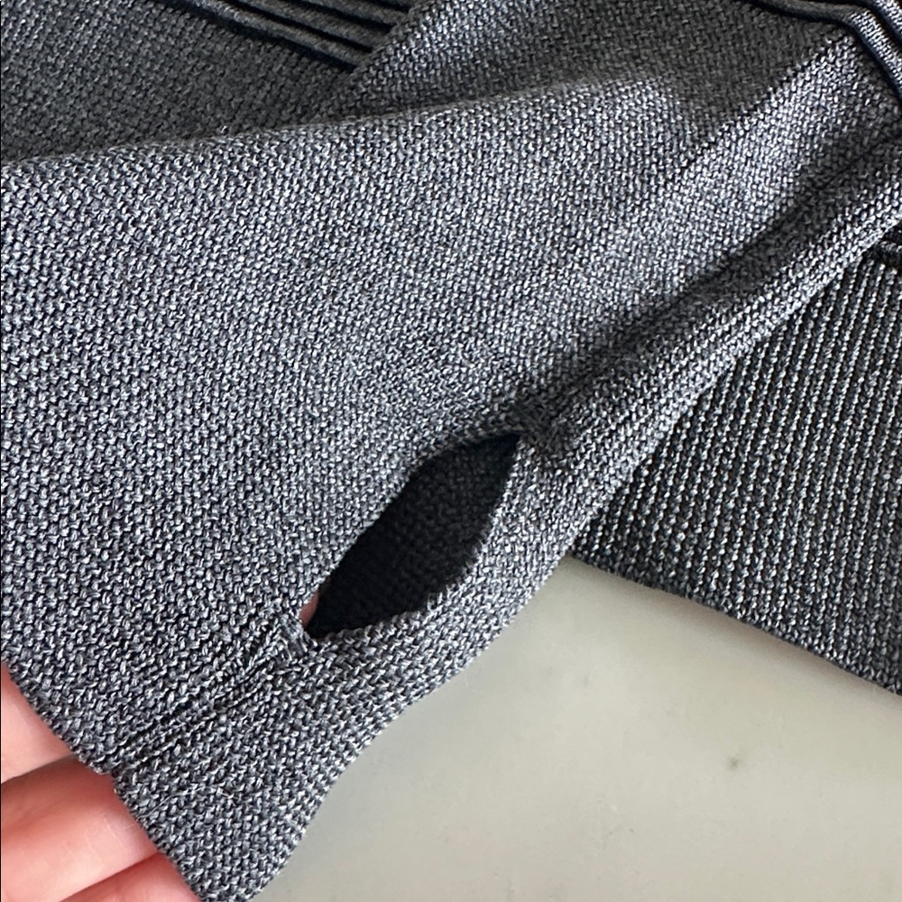 NWT Women’s Fitted Intelli-Knit Under Armour Ribbed Top - Picture 3 of 5